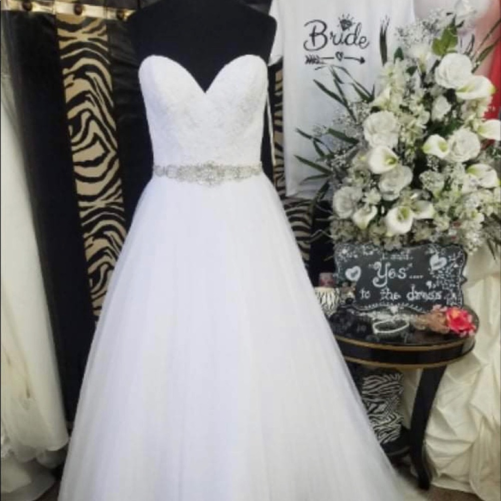 Beautiful size 12 tulle ball gown